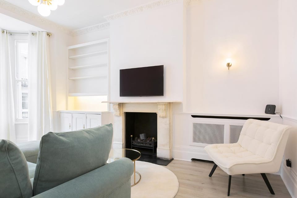 Elegant 2 bedrooms apt in Chelsea with patio Apartment in City of Westminster