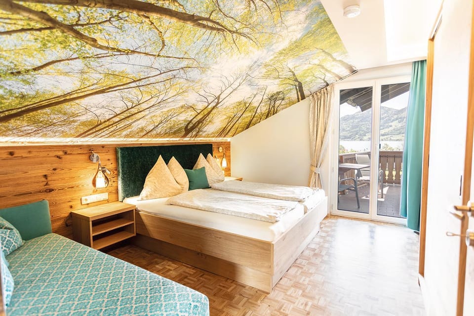 Bed, Balcony/Terrace, Photo of the whole room, Bedroom