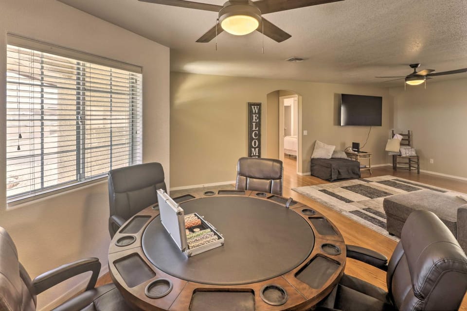 Lake Havasu City Home w/ Patio ~ 3 Mi to Lake House in Lake Havasu City