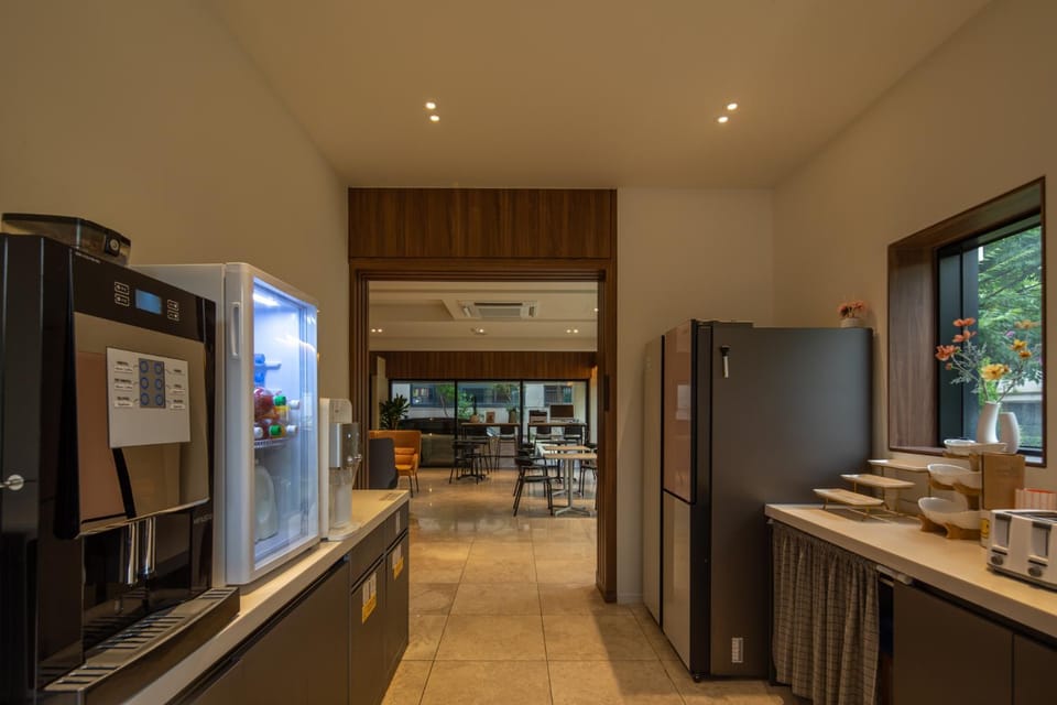 Communal kitchen, kitchen