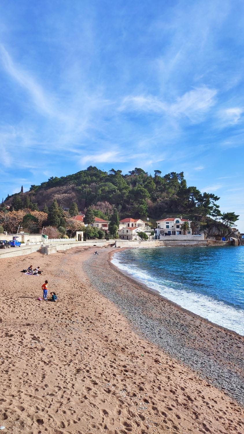 Nearby landmark, Beach