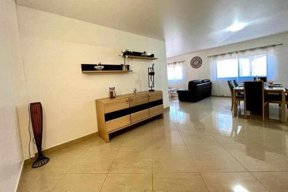Mar e Sol by - T3 , wi-fi e estacionamento Apartment in Quarteira