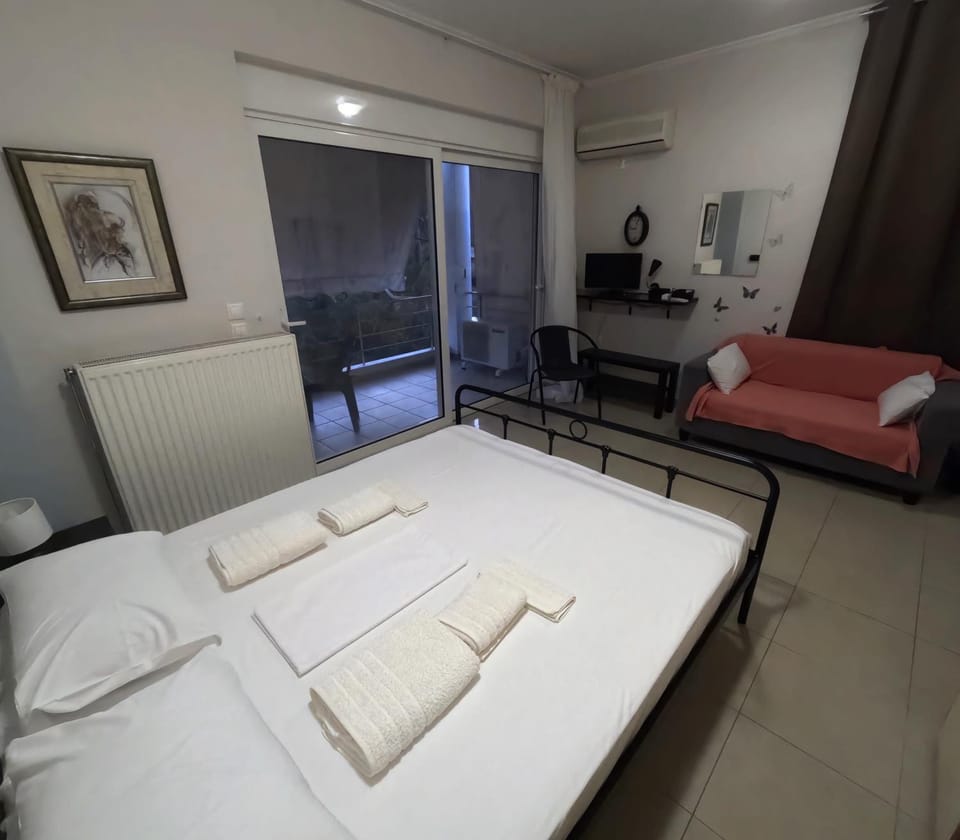 Nafplio BREEZE Άνετη διώροφη κατοικία από 4 έως 9 επισκέπτες Apartment in Argolis, Greece