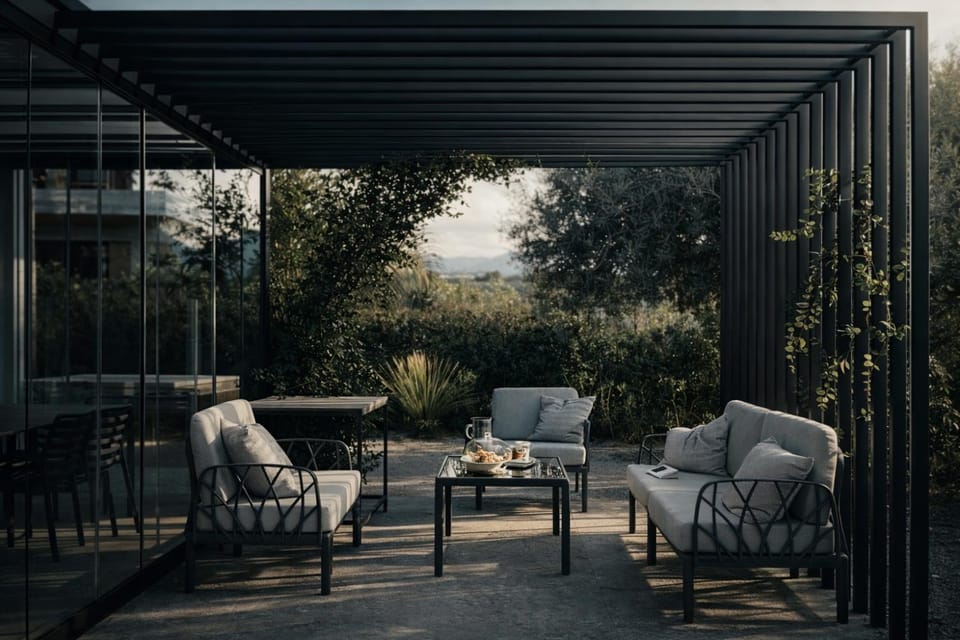 Patio, Day, Seating area, Garden view