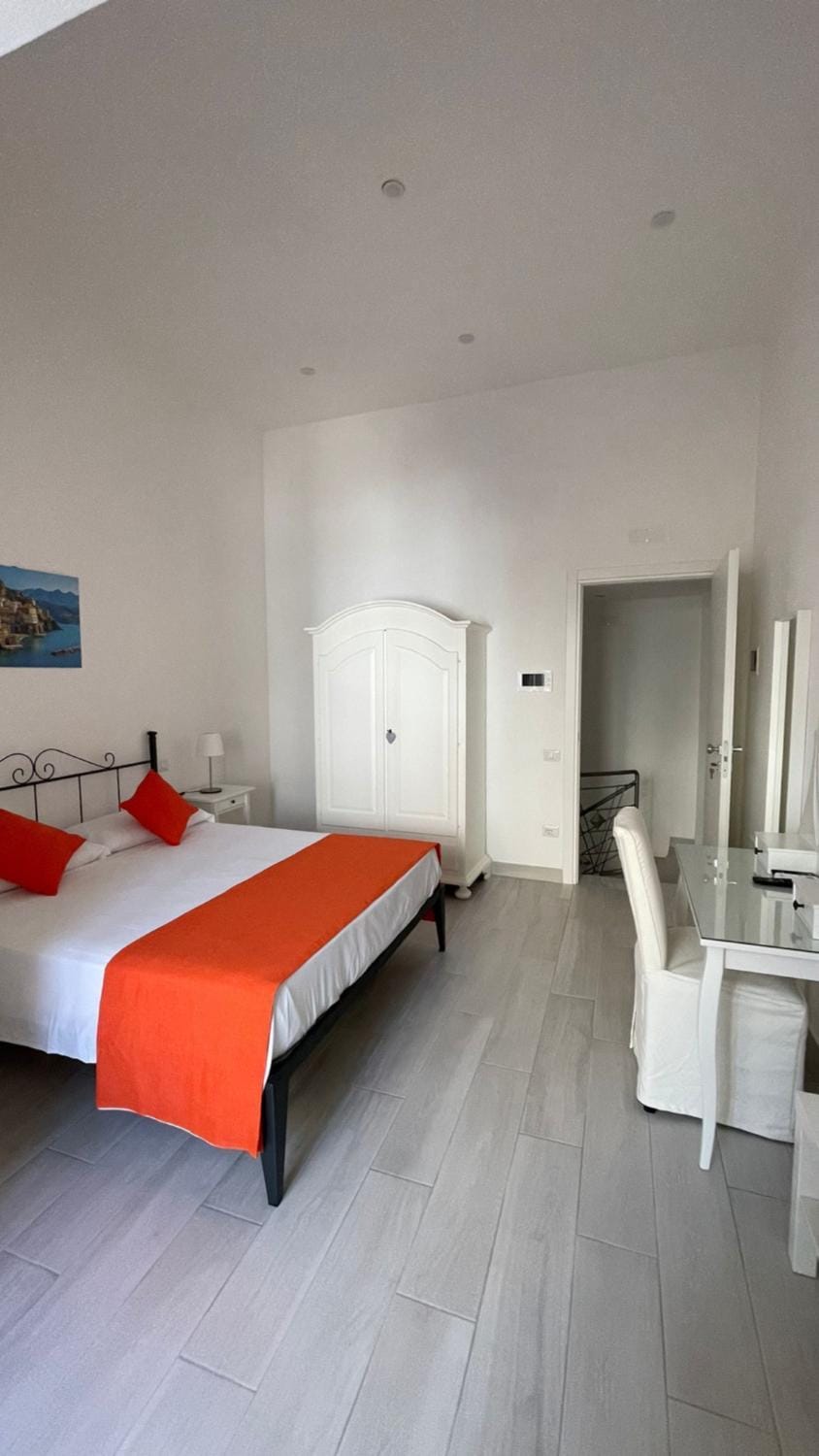 Bed, Photo of the whole room, Bedroom, towels, wardrobe