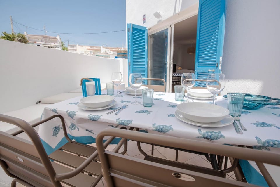 Casa Pescador by MarCalma House in Baix Camp