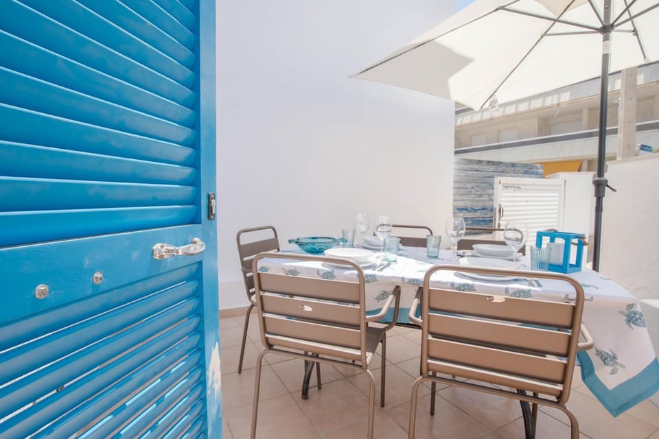 Casa Pescador by MarCalma House in Baix Camp