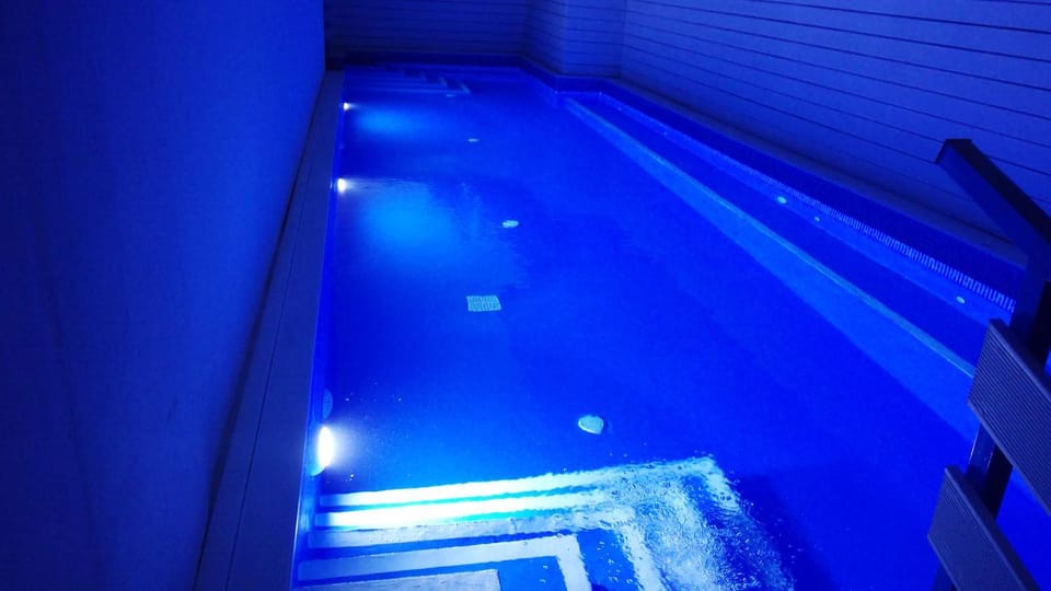 Pool view, Swimming pool