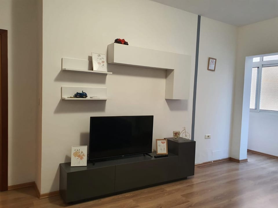 TV and multimedia, Living room, Seating area