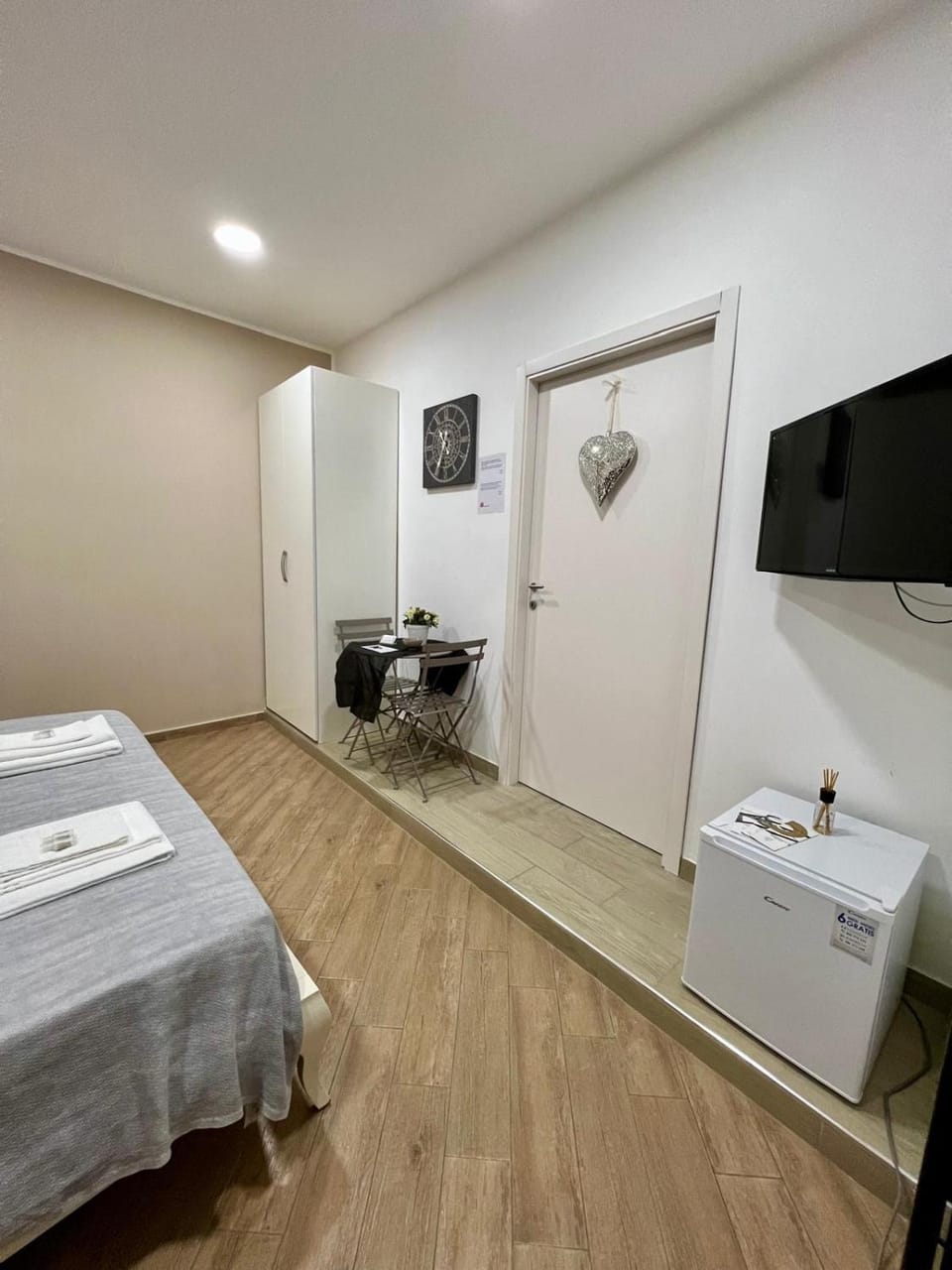 Bathroom, TV and multimedia, Bedroom, minibar