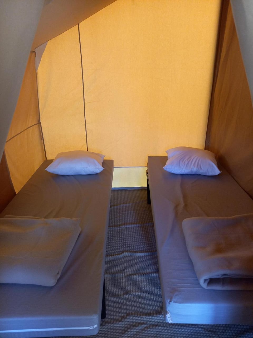 Camping Onlycamp Les Premières Vignes Campground/ 
RV Resort in Bourgogne-Franche-Comté