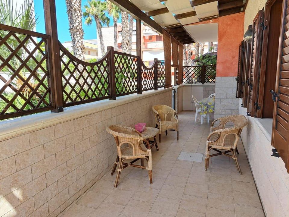 View (from property/room), Balcony/Terrace
