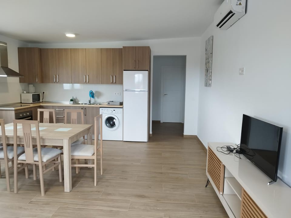 Communal lounge/ TV room, TV and multimedia, Kitchen or kitchenette, oven