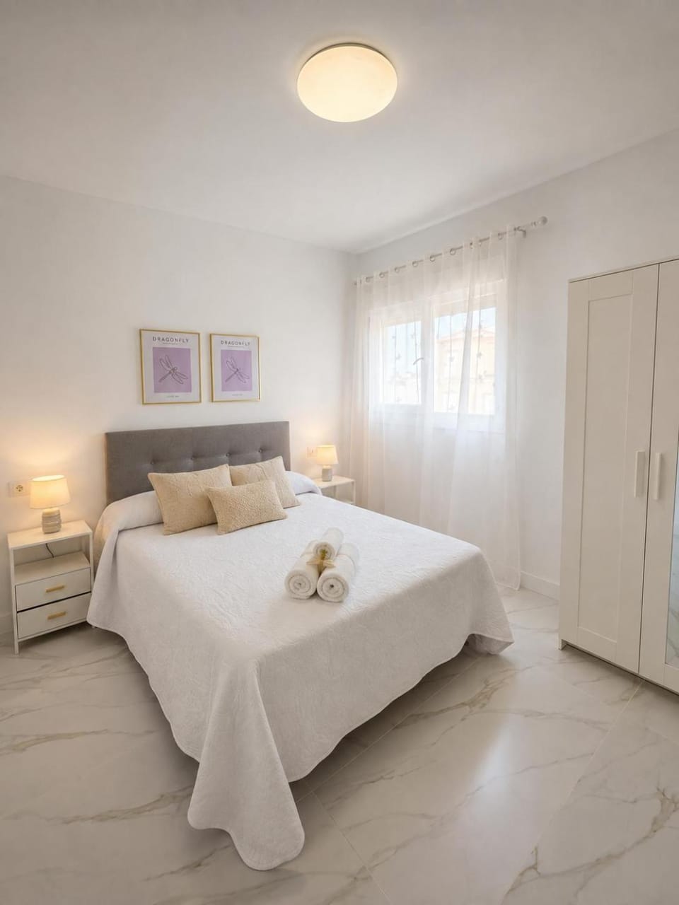 Bedroom, air conditioner
