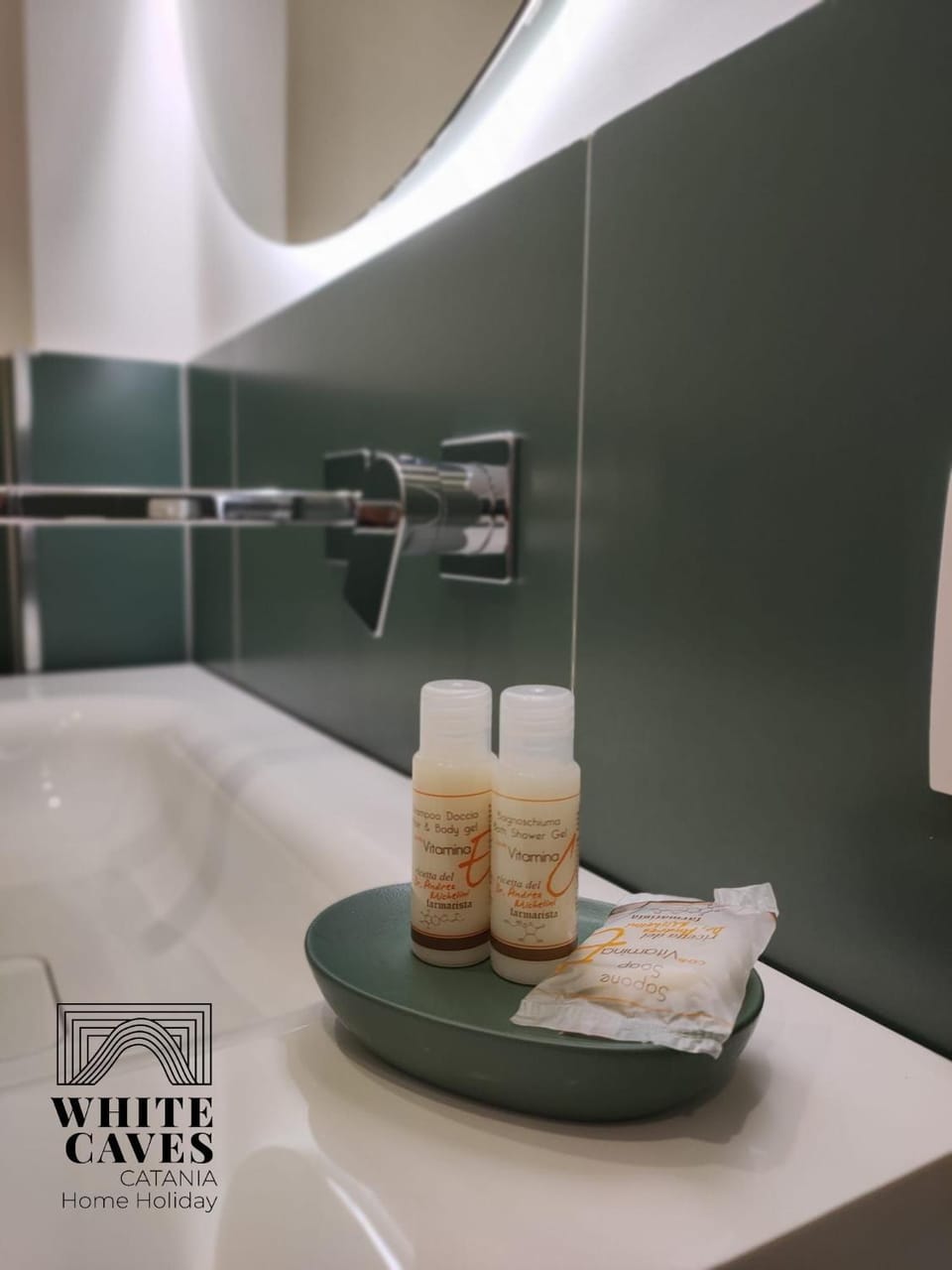 Bathroom, Internal: Not applicable to any particular room