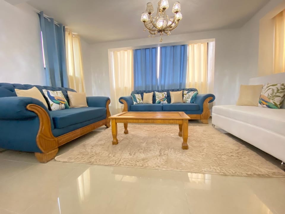 8 Santiago Monumental Area Cozy and lovely to enjoy 3 bedrooms Apart transportation 24 hours Apartment in Santiago de los Caballeros