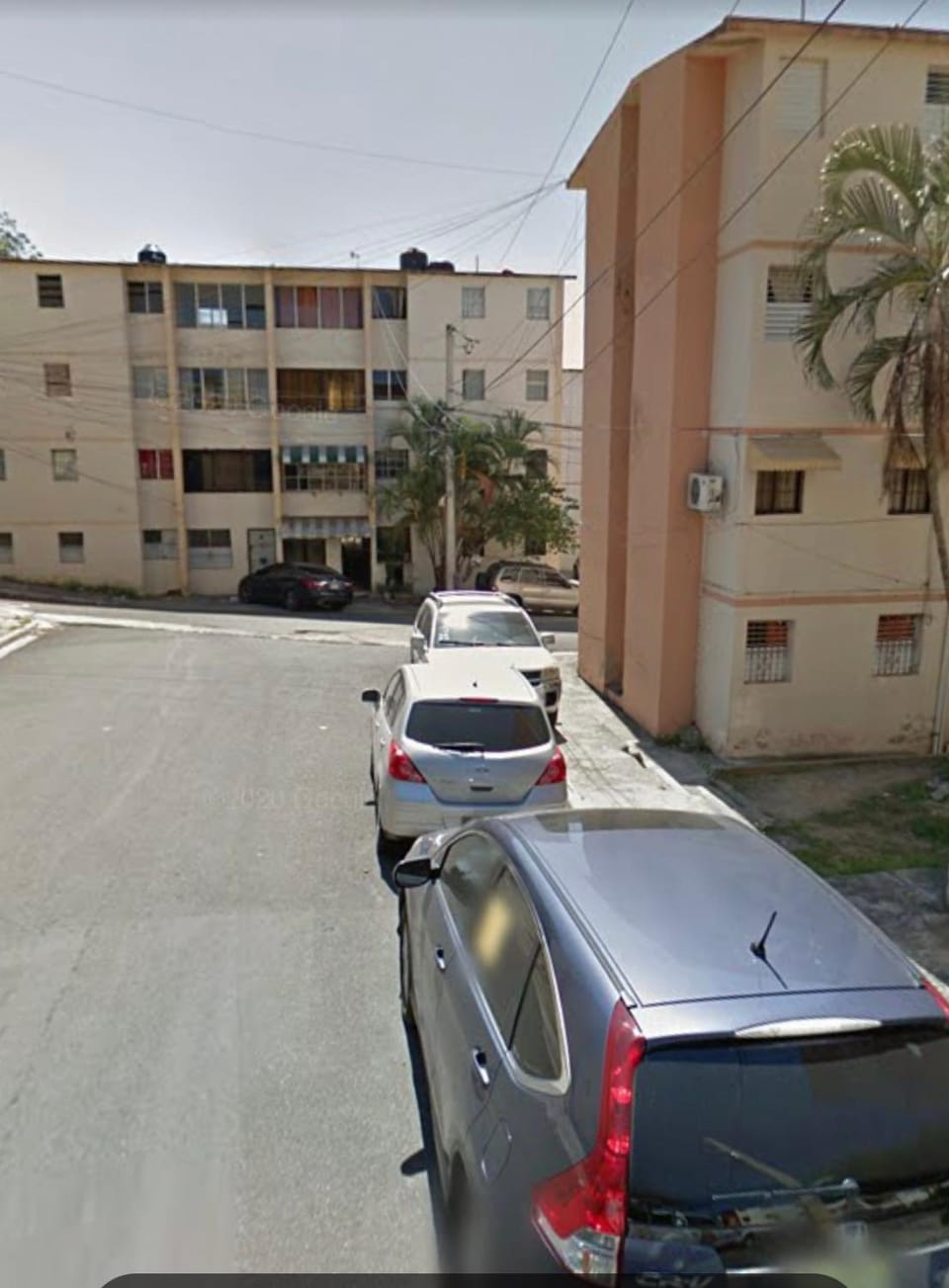 Property building, Day, Neighbourhood, Street view, Location, Parking