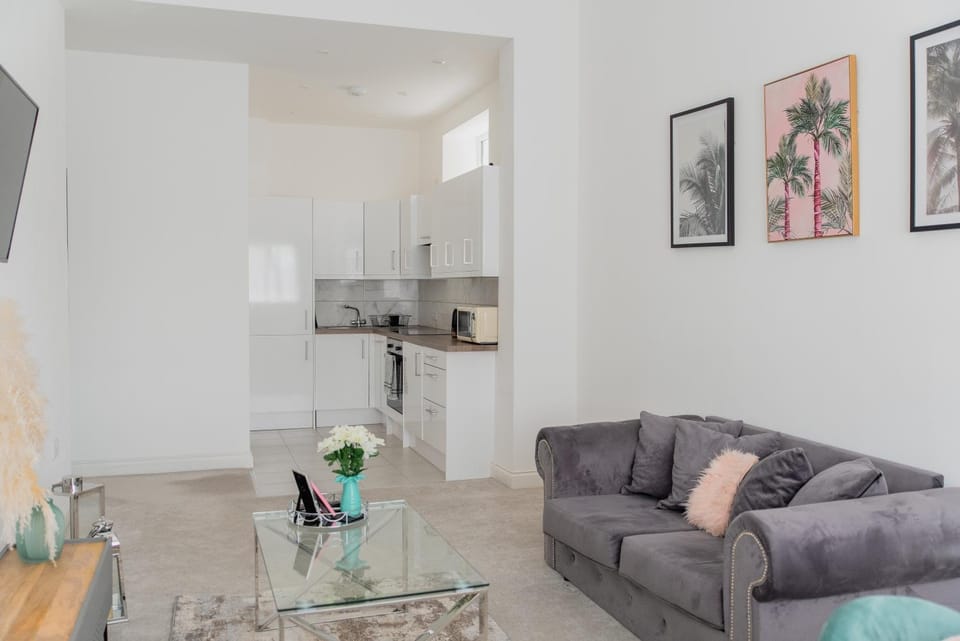 Portsmouth City Centre Modern Apartment - with Free Parking Apartment in Portsmouth
