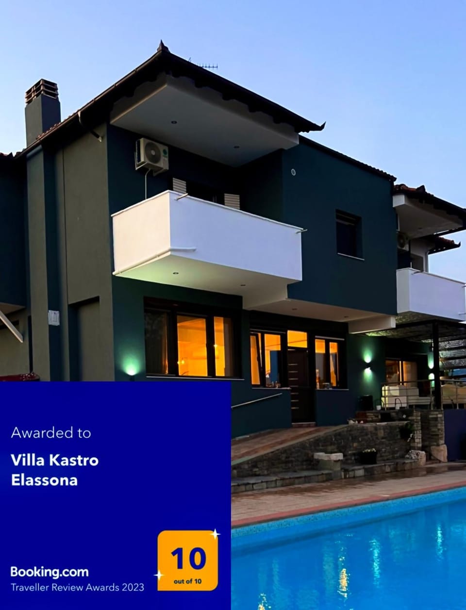 Property building, Day, Pool view, Swimming pool