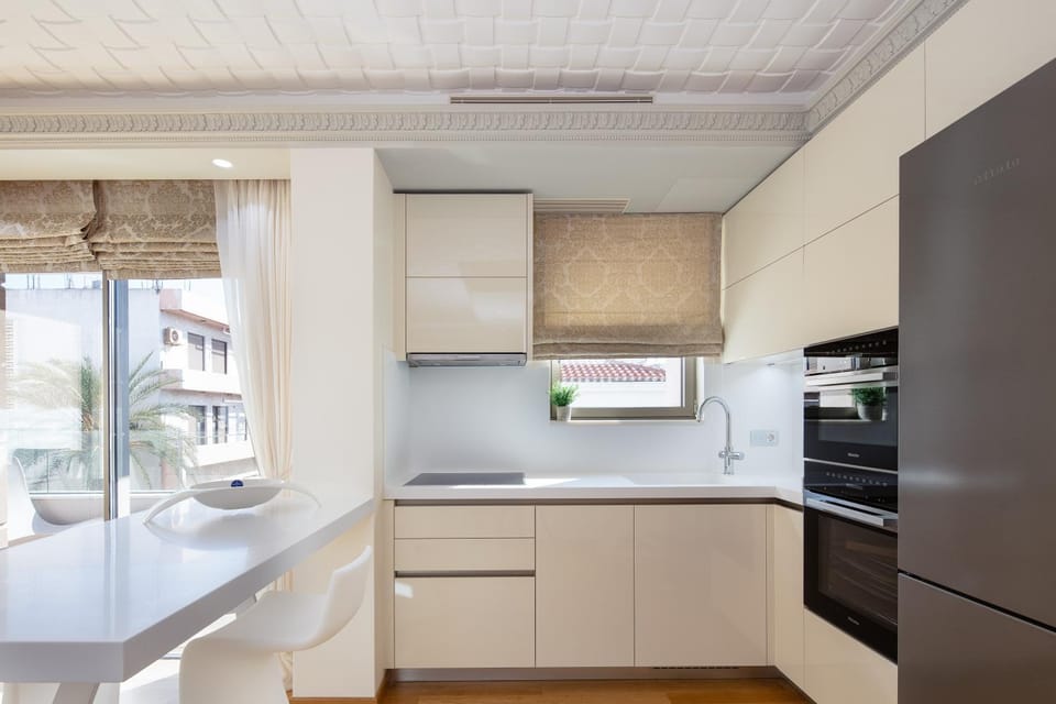 Kitchen or kitchenette, kitchen