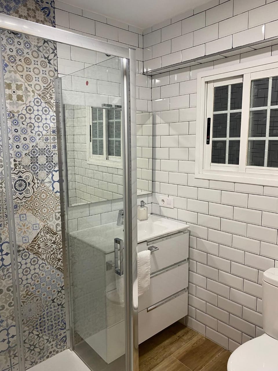 Shower, Bathroom