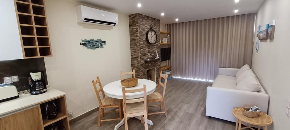 Blue & Yellow Penthouse with Terrace at Balaia Mar Apartment in Olhos de Água