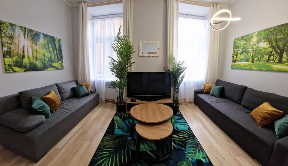 TV and multimedia, Living room