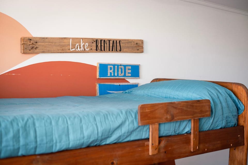 Bed, Photo of the whole room, Bedroom, bunk bed