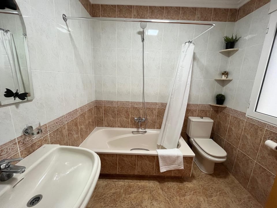 Bathroom, Bath