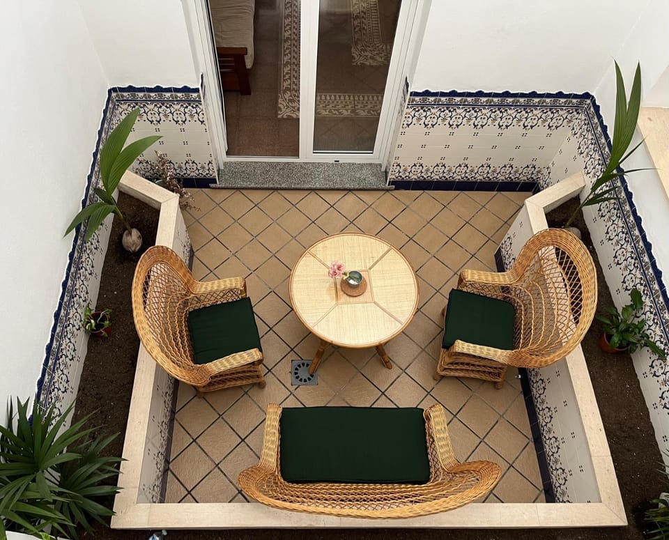 Balcony/Terrace, Living room
