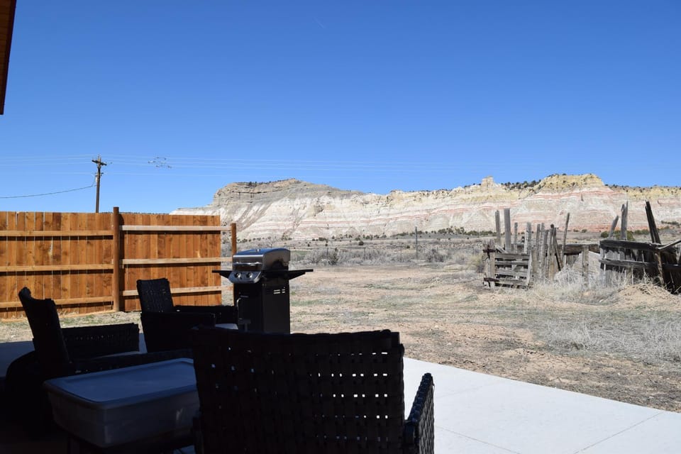 Patio, Day, Natural landscape, Mountain view