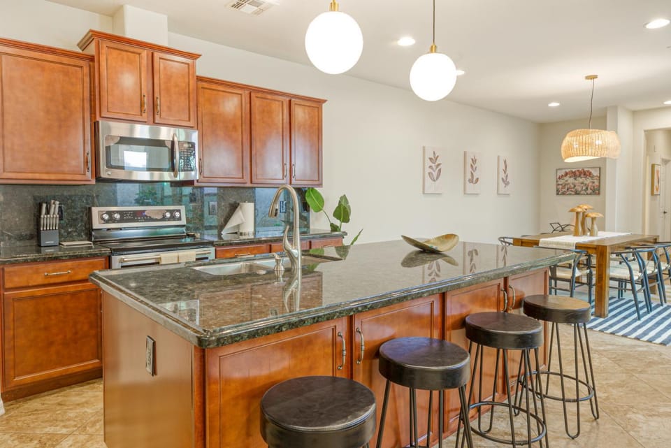Piece of Provence House in Glendale