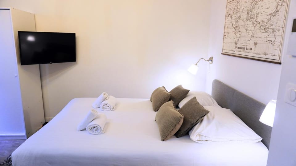 TV and multimedia, Bedroom