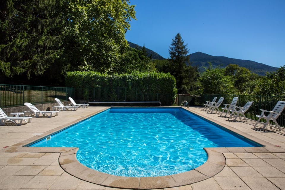 Day, Natural landscape, Summer, Mountain view, Pool view, Swimming pool, sunbed