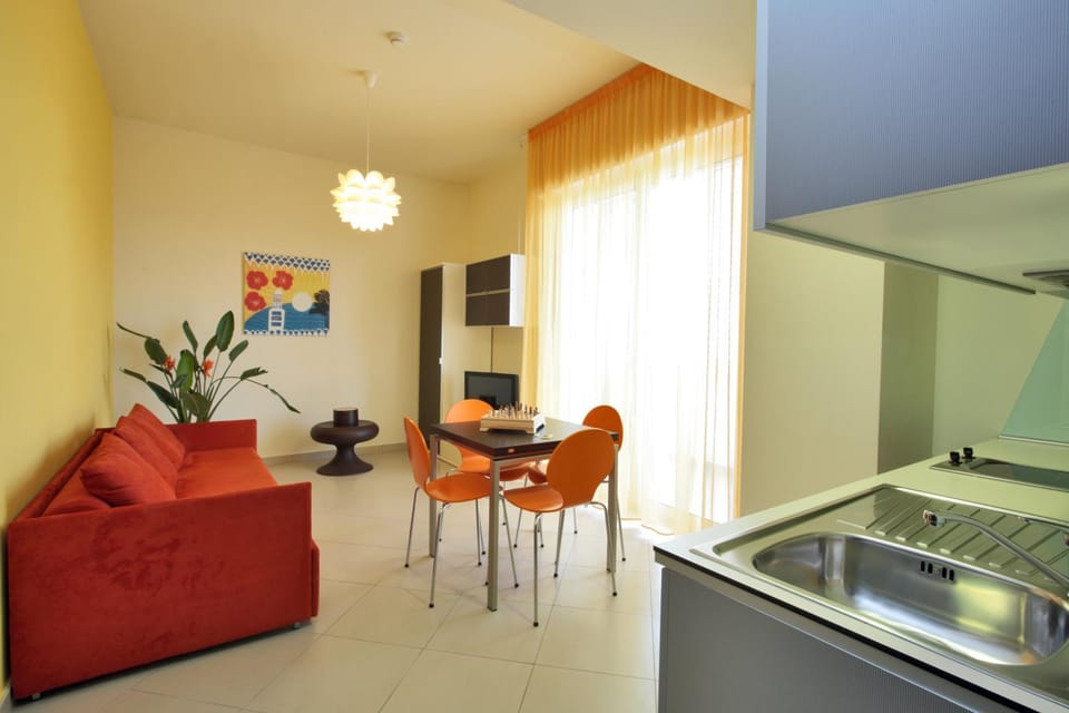 Kitchen or kitchenette, Living room, Dining area