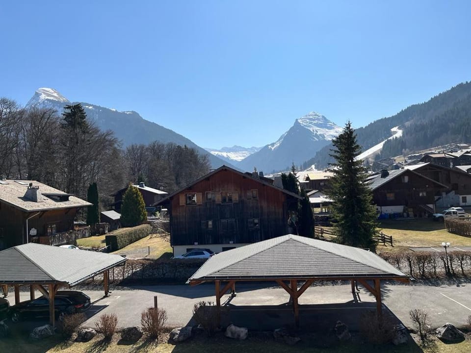 Studio ensoleillé à Morzine avec tennis proche village - FR-1-679-1 Apartment in Les Gets