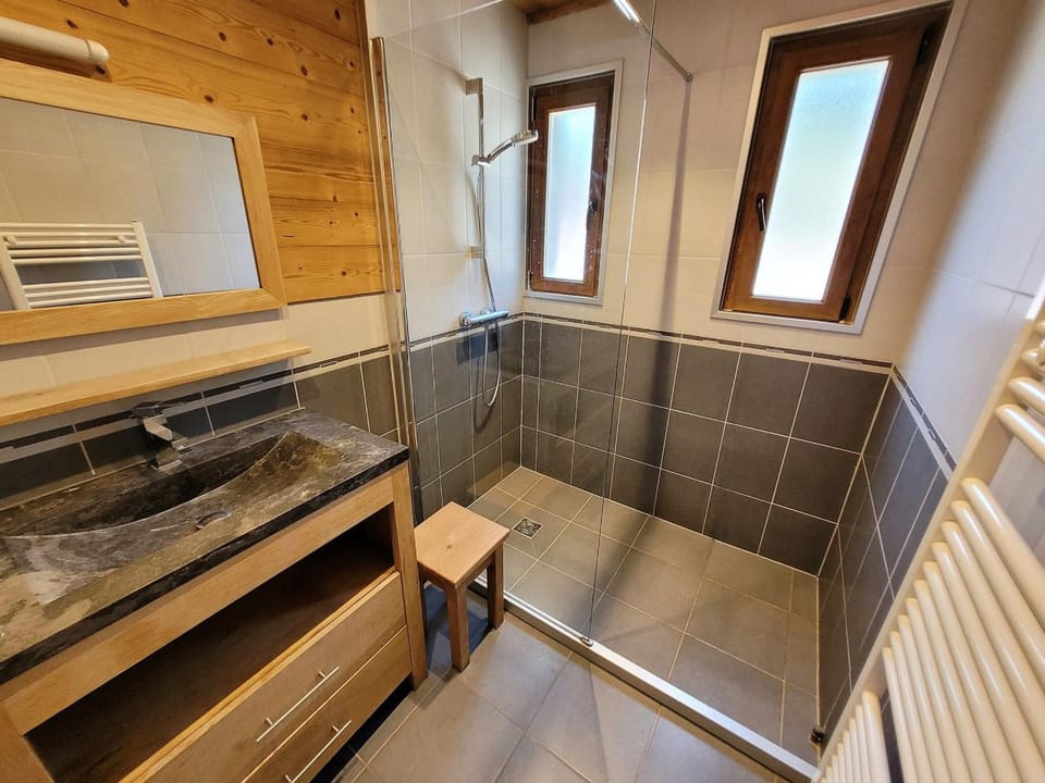 Appartement central 3*, 56 m², 5-6 pers, 3 balcons, Wi-Fi Apartment in Les Gets