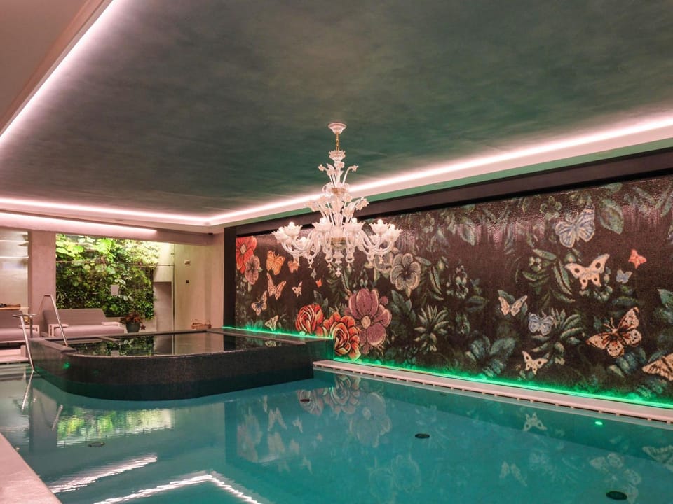 Spa and wellness centre/facilities, Swimming pool