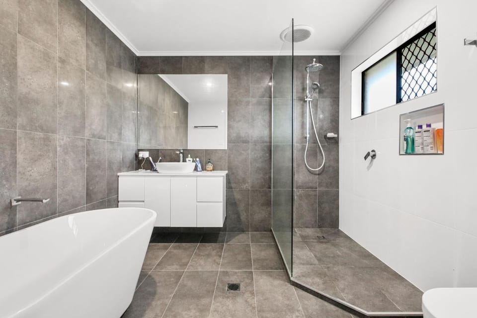 Shower, Bathroom, Bath
