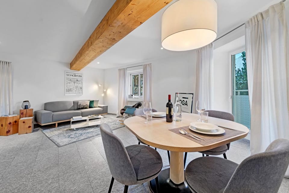 Abitaziun Sur Ovel - St Moritz "LOGA ELEGANCE APARTMENT" Apartment in Saint Moritz