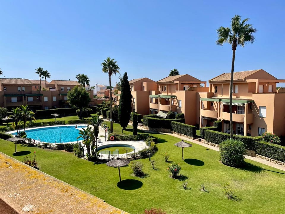 Garden, Swimming pool