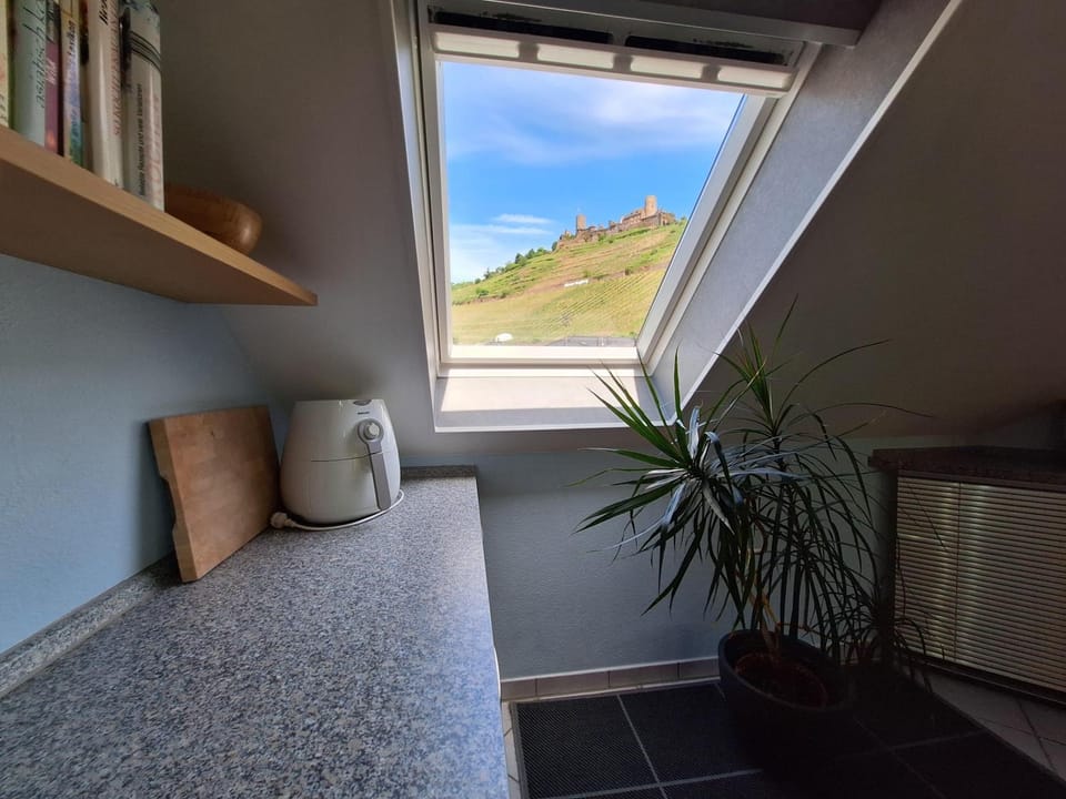 Seating area, Landmark view, Landmark view, Mountain view