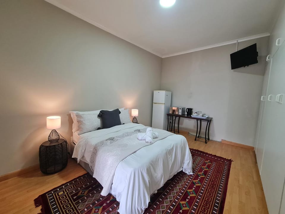 The Hide on Tindale Bed and Breakfast in Eastern Cape