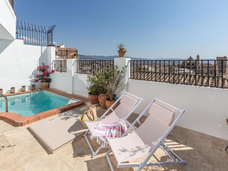 Patio, Balcony/Terrace, Pool view, Swimming pool, sunbed