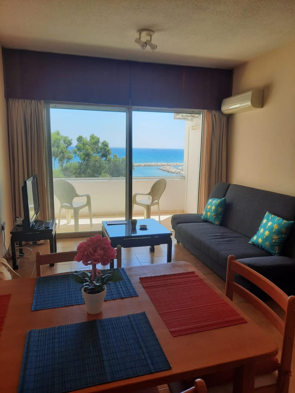 Living room, Seating area, Sea view