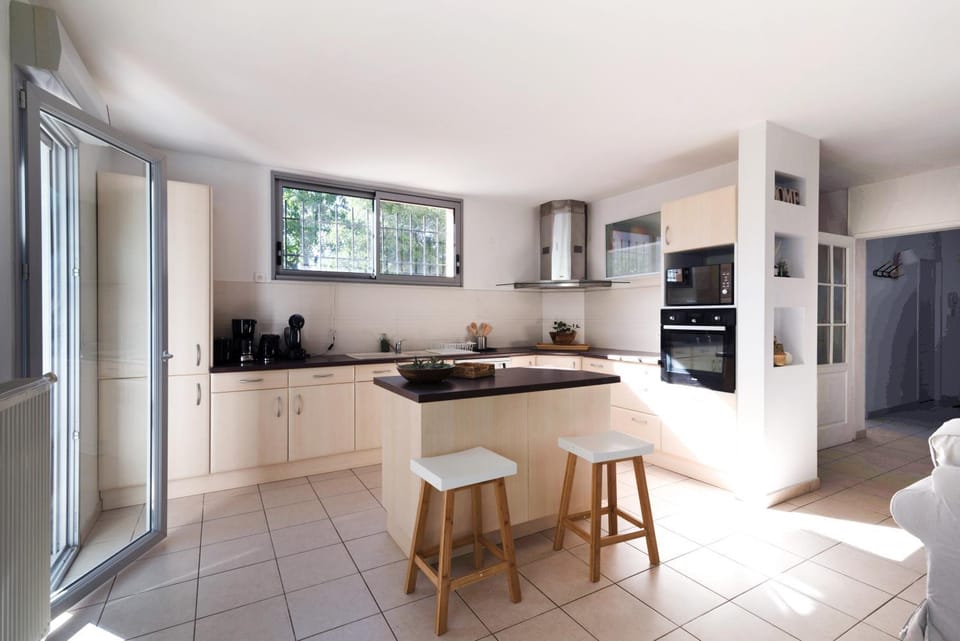 Kitchen or kitchenette, Other