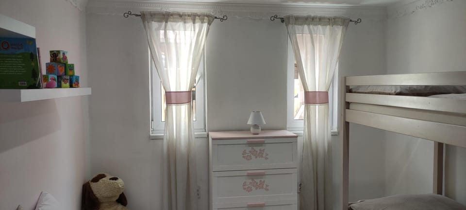 bunk bed