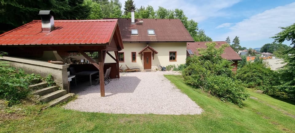Property building, Spring