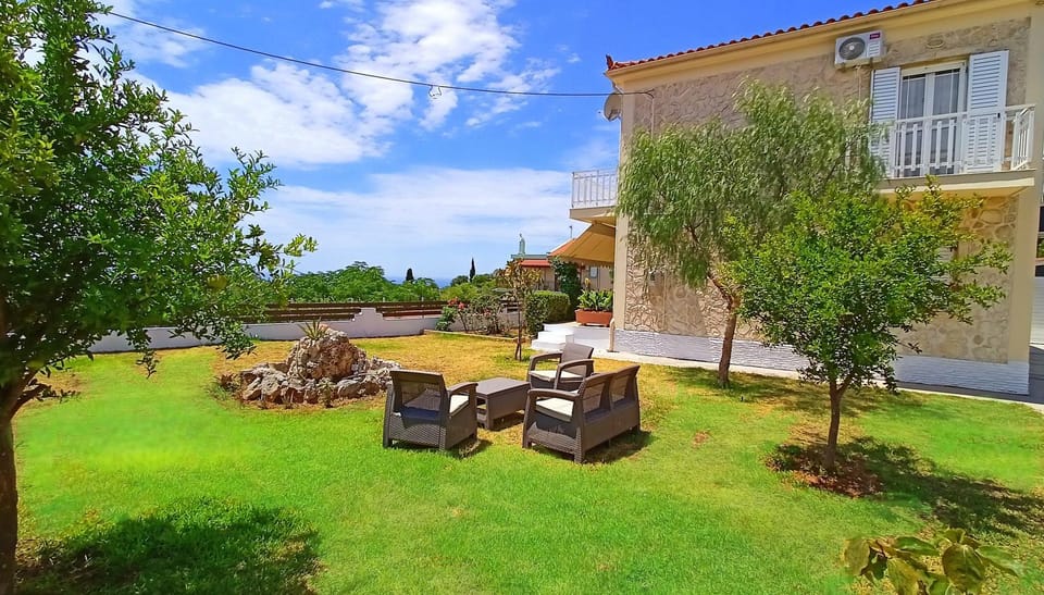 Day, Garden