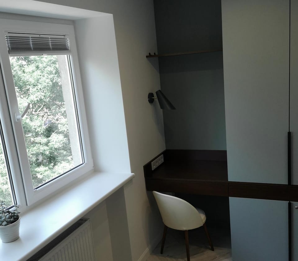 View (from property/room), Seating area, Bedroom